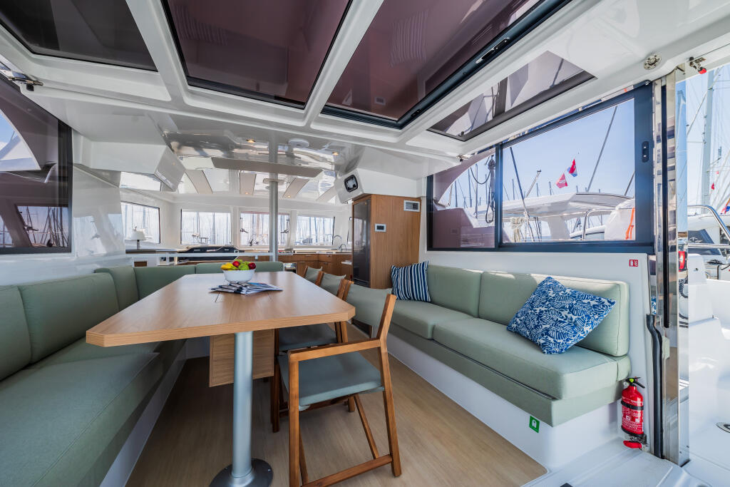 Catamaran 