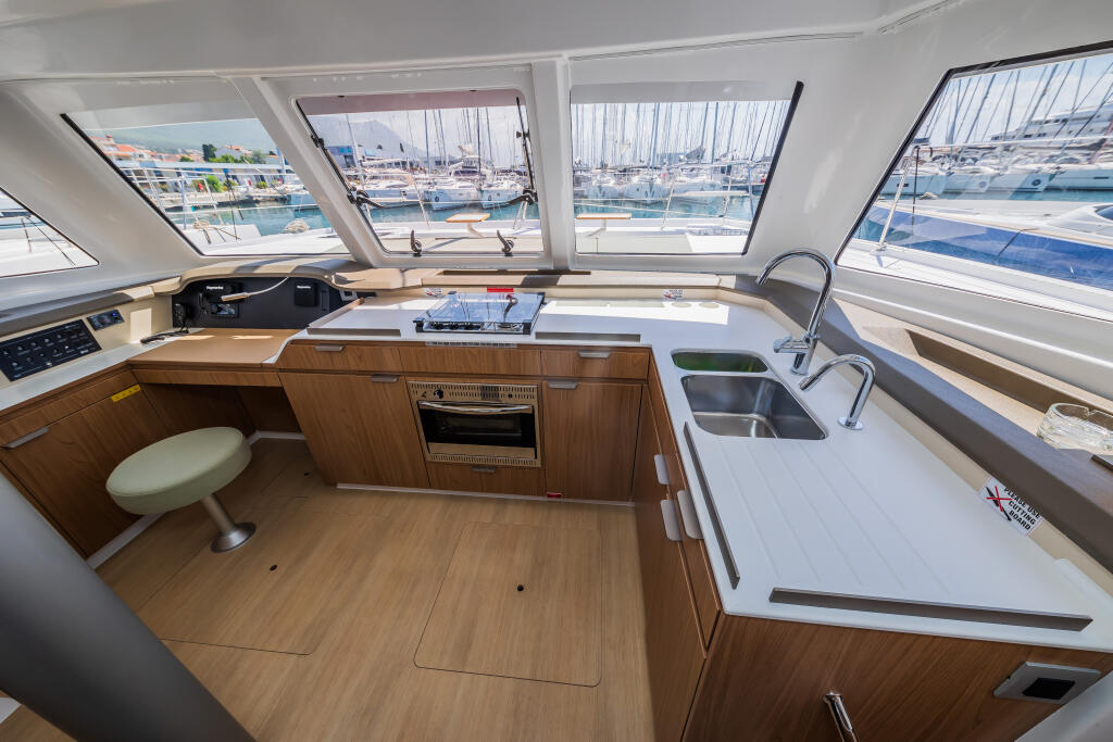 Catamaran 