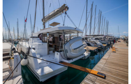 Catamaran 
