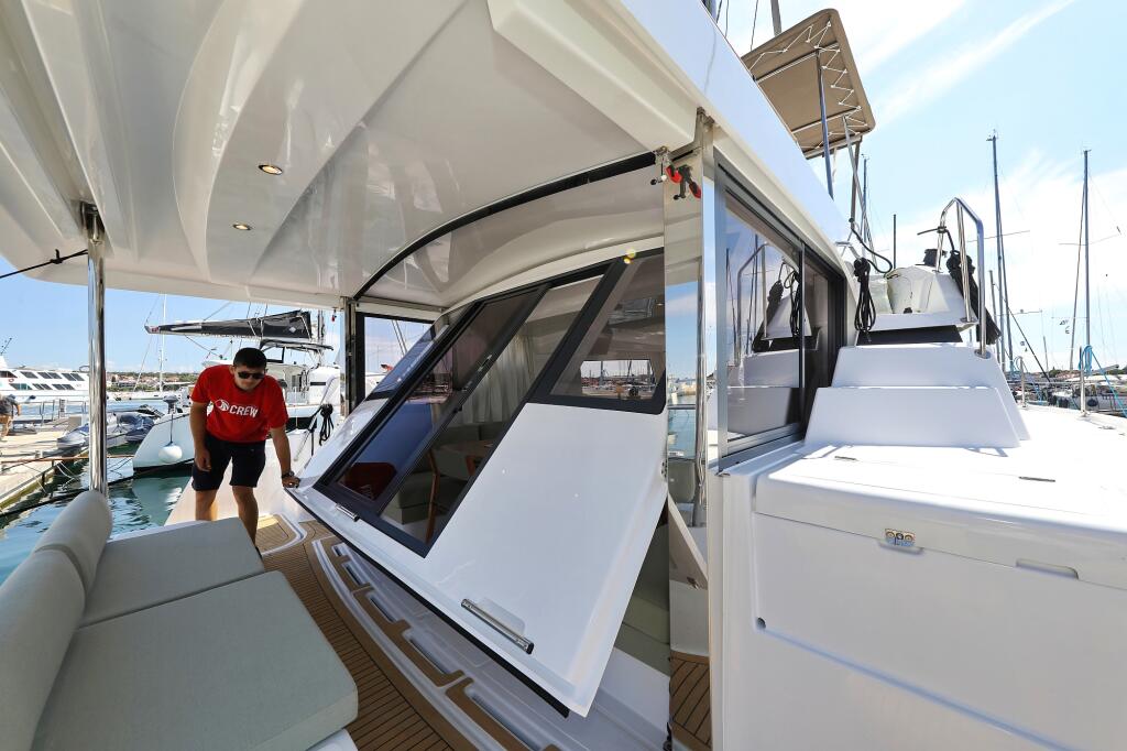 Catamaran 