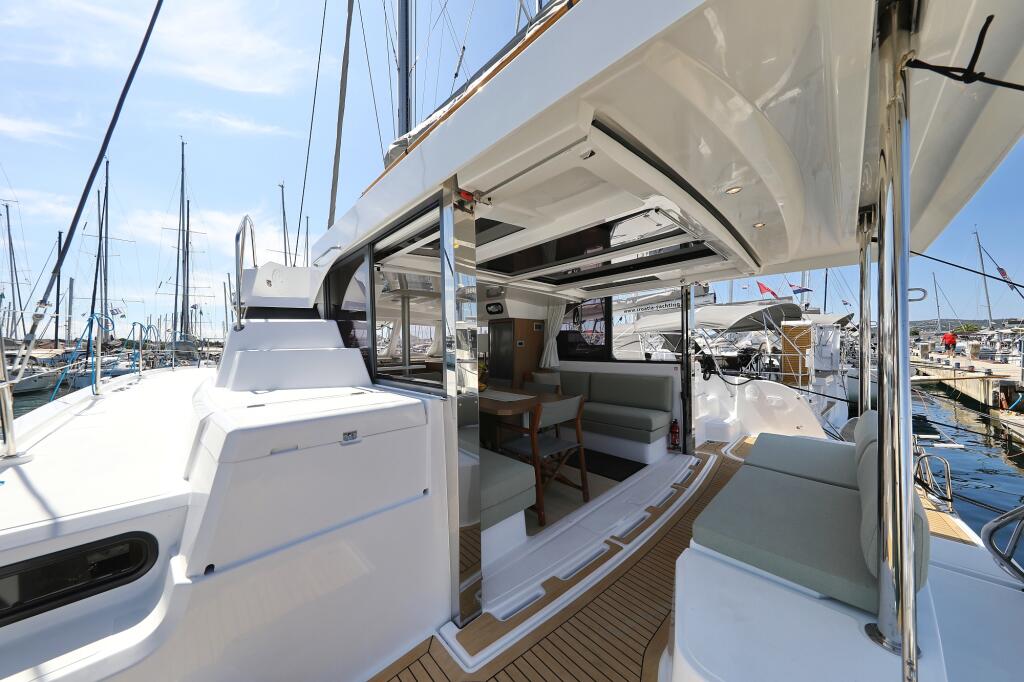 Catamaran 
