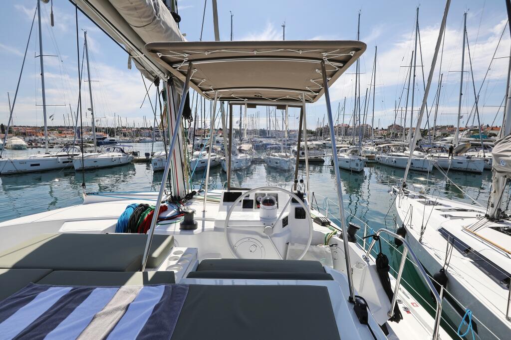 Catamaran 