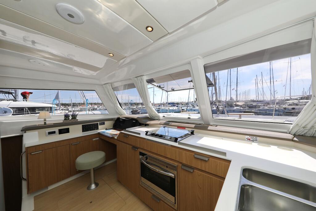 Catamaran 