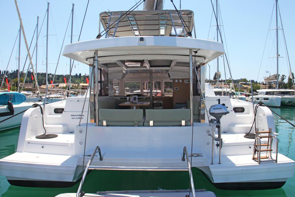 Catamaran 