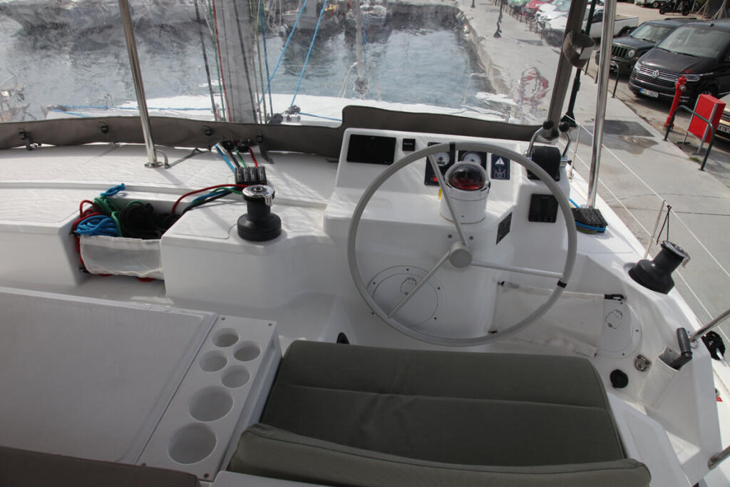 Catamaran 