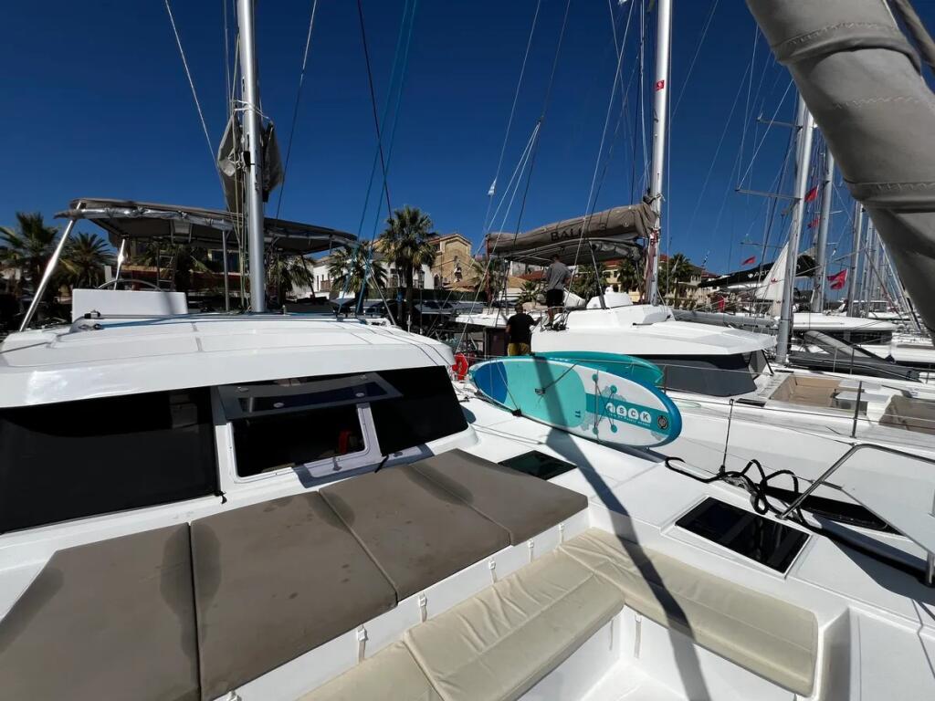 Catamaran 