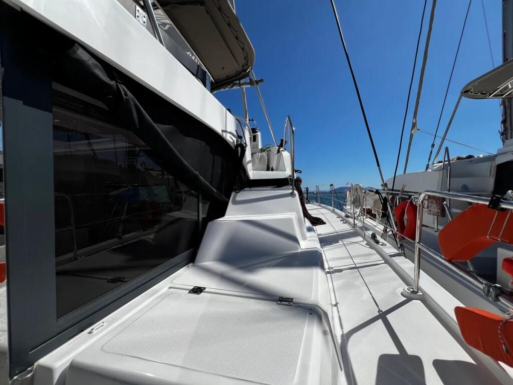 Catamaran 