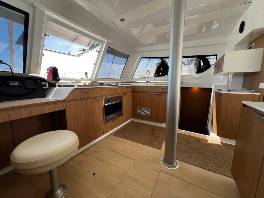 Catamaran 