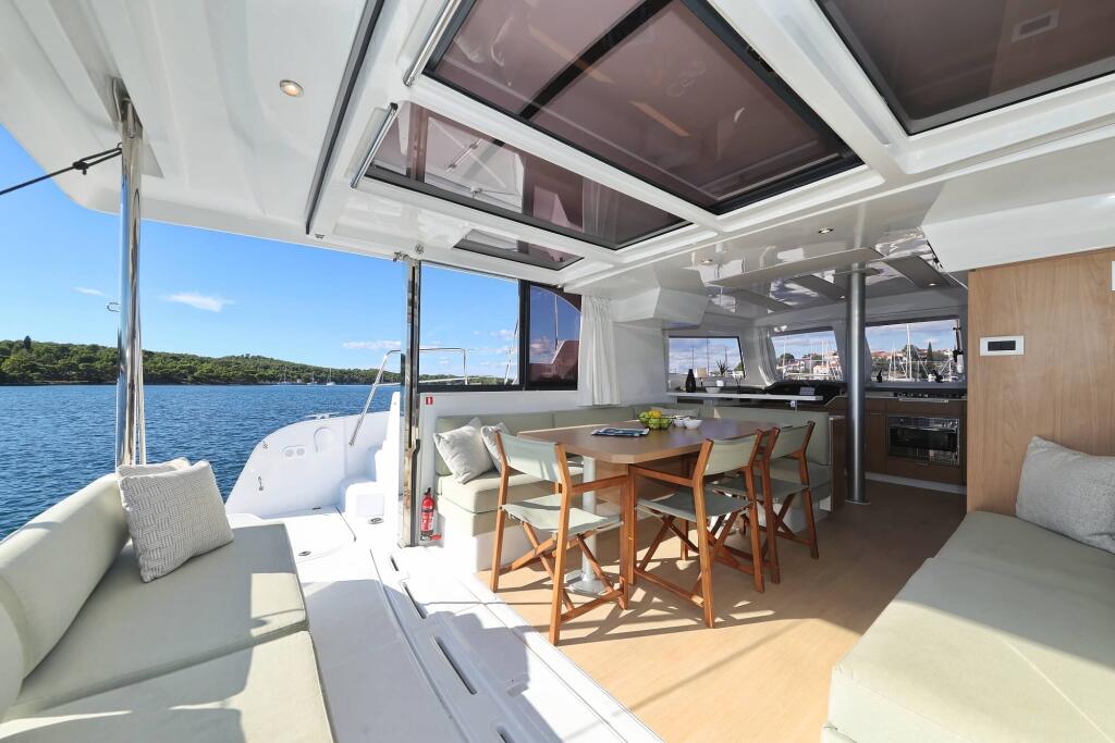 Catamaran 
