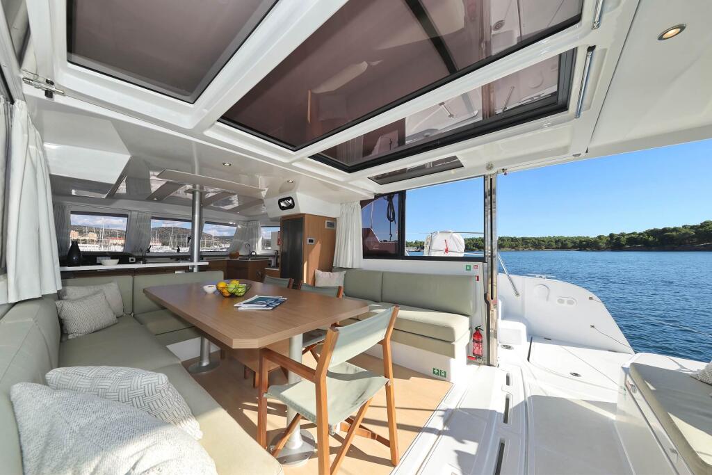 Catamaran 