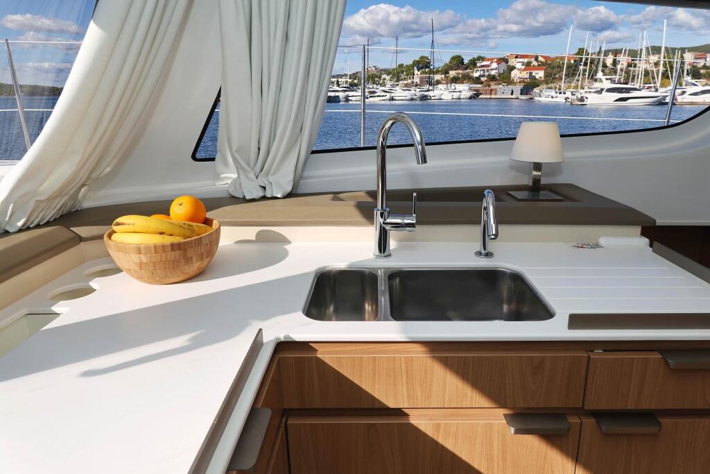 Catamaran 