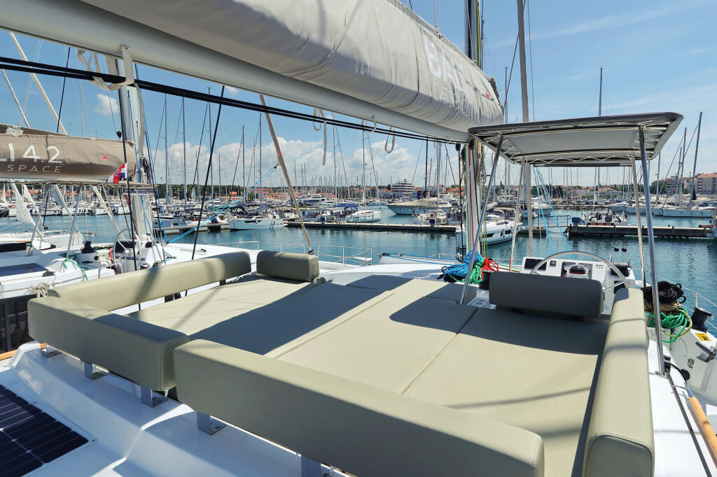 Catamaran 