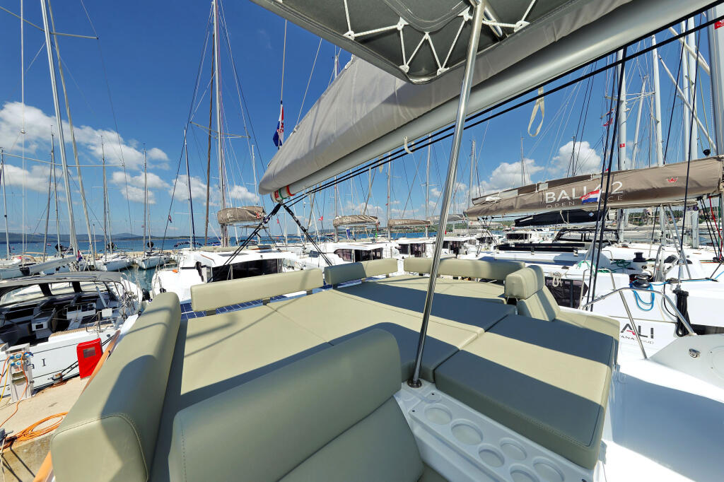 Catamaran 
