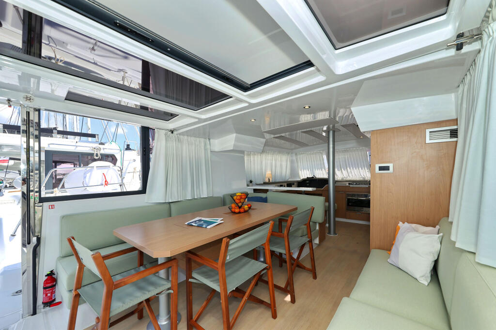 Catamaran 
