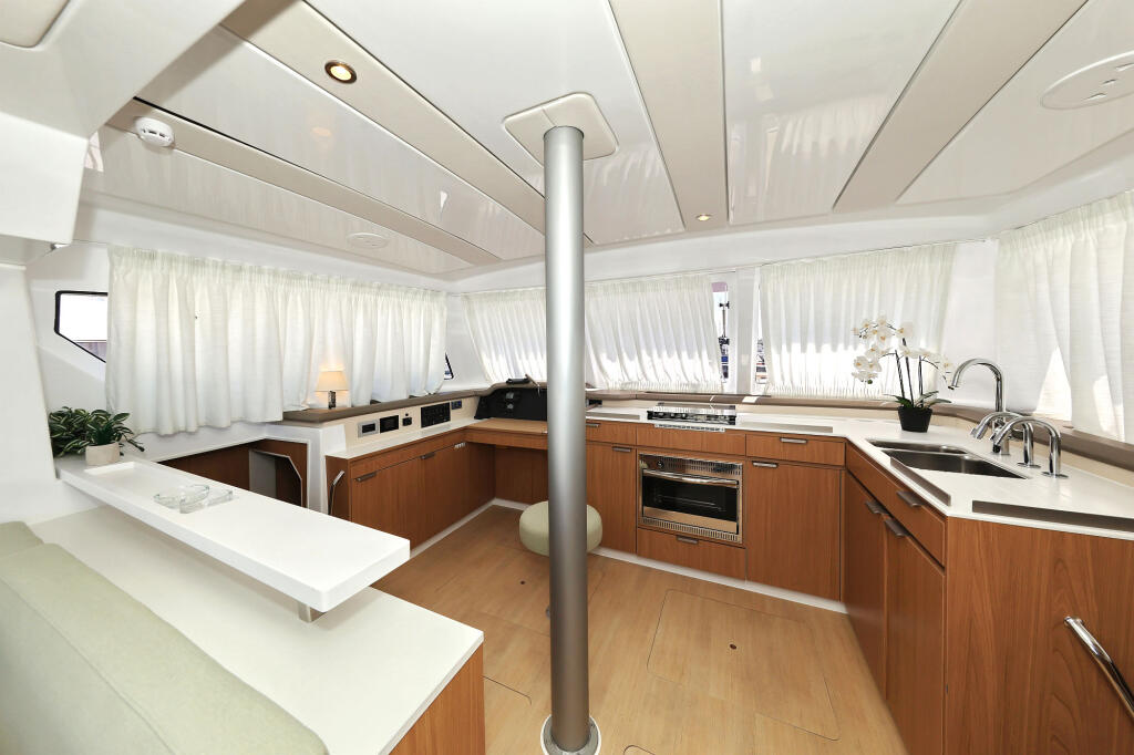 Catamaran 