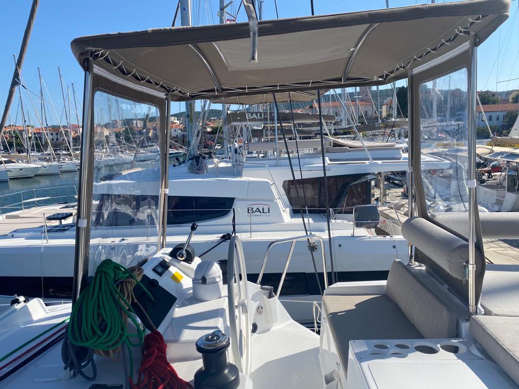 Catamaran 