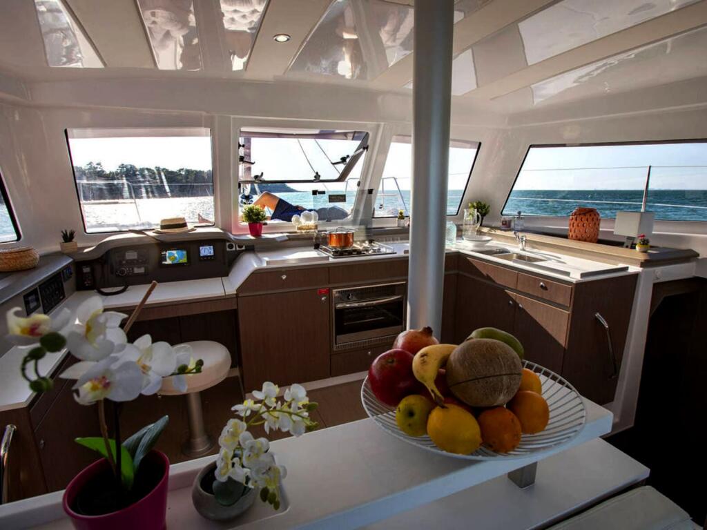Catamaran 