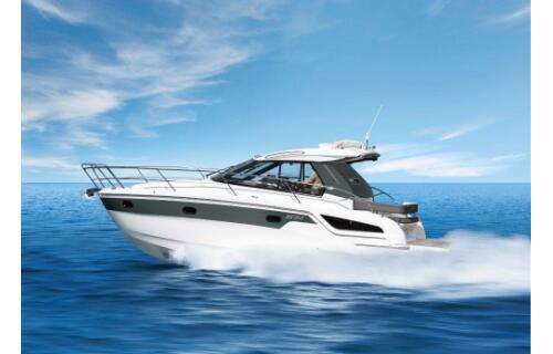 Motor boat 