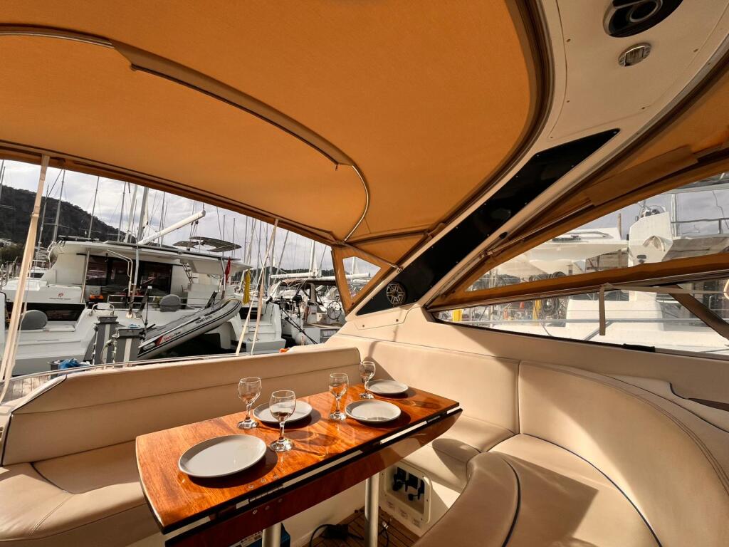 Motoryacht 