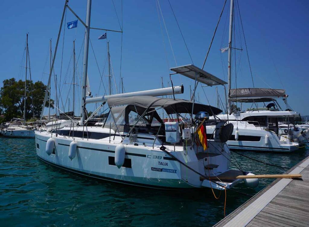 Segelyacht 