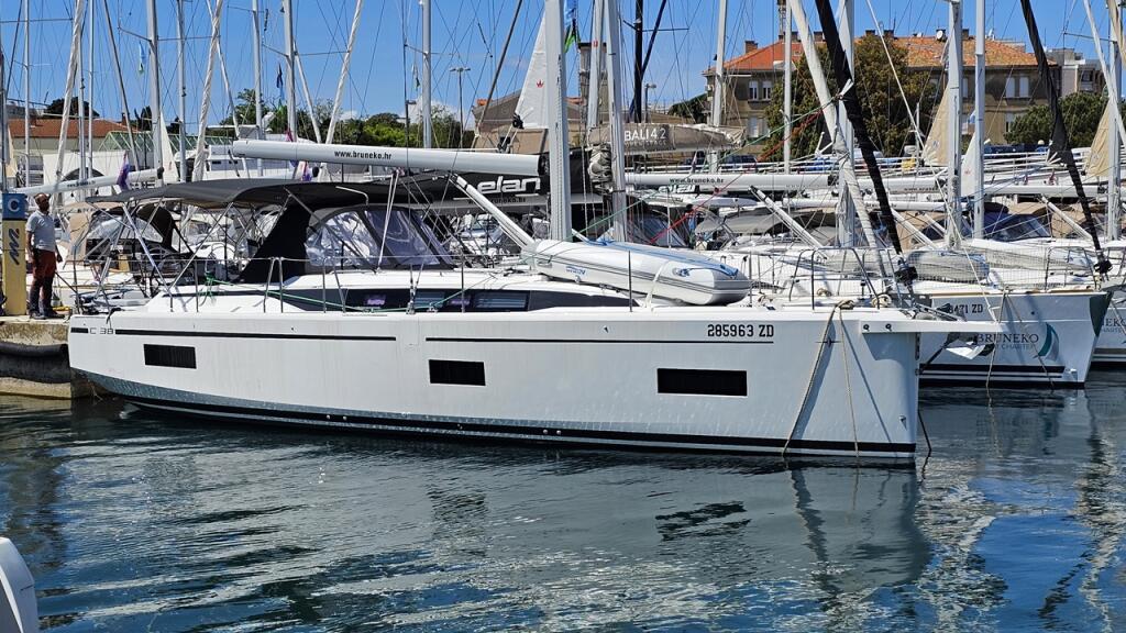 Segelyacht 