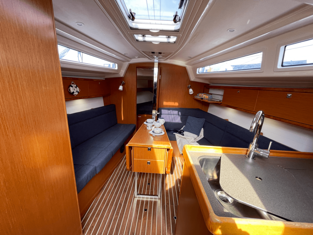 Segelyacht 