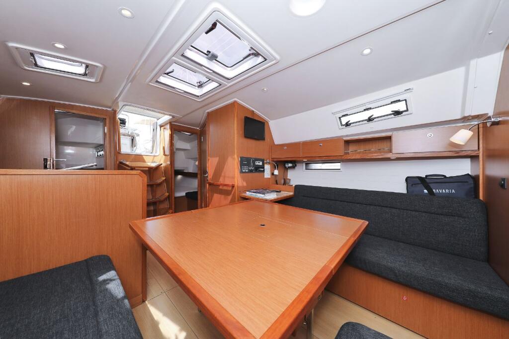 Segelyacht 