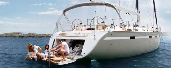 Sailing yacht 