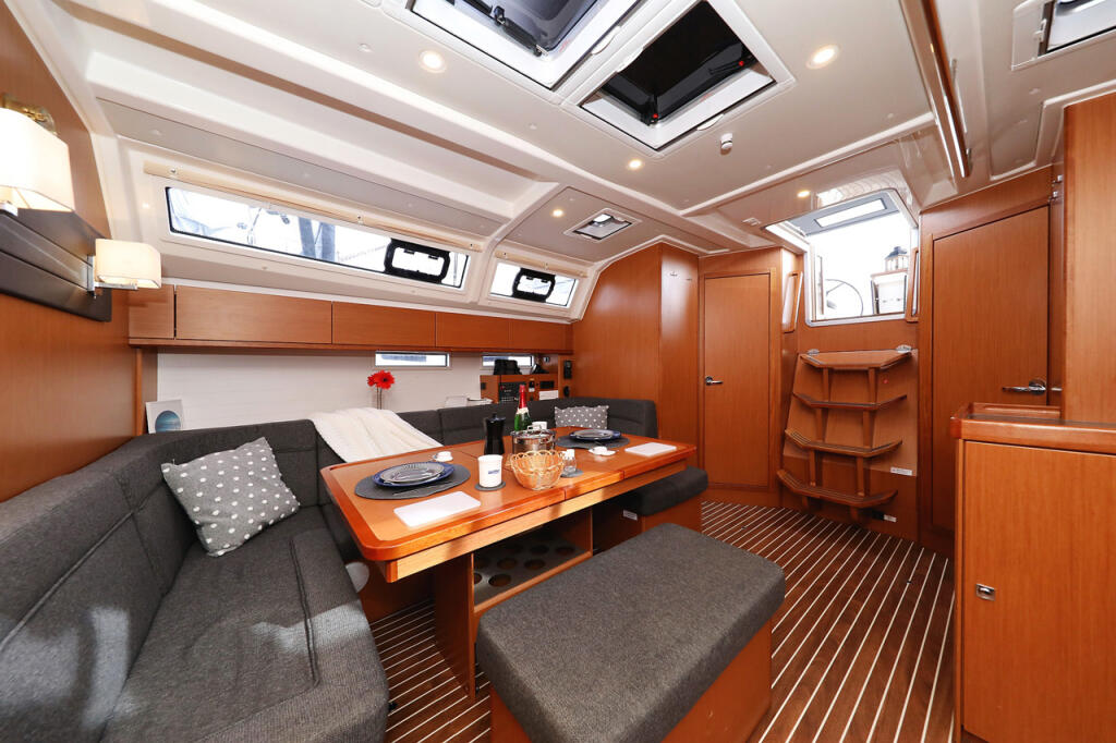 Segelyacht 