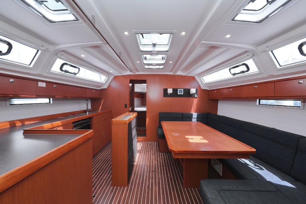 Segelyacht 
