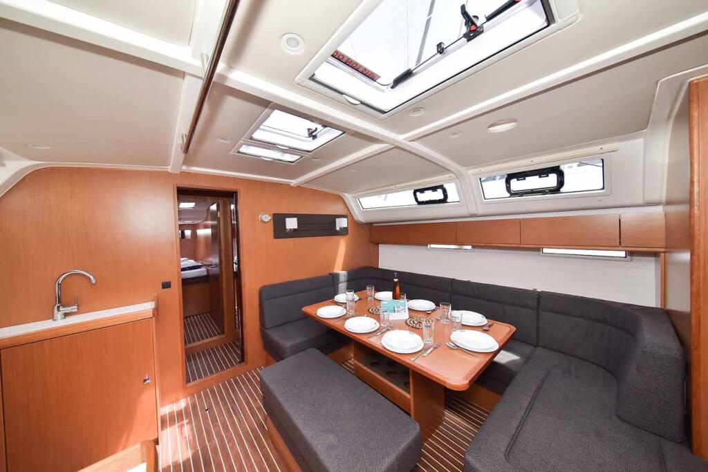 Segelyacht 