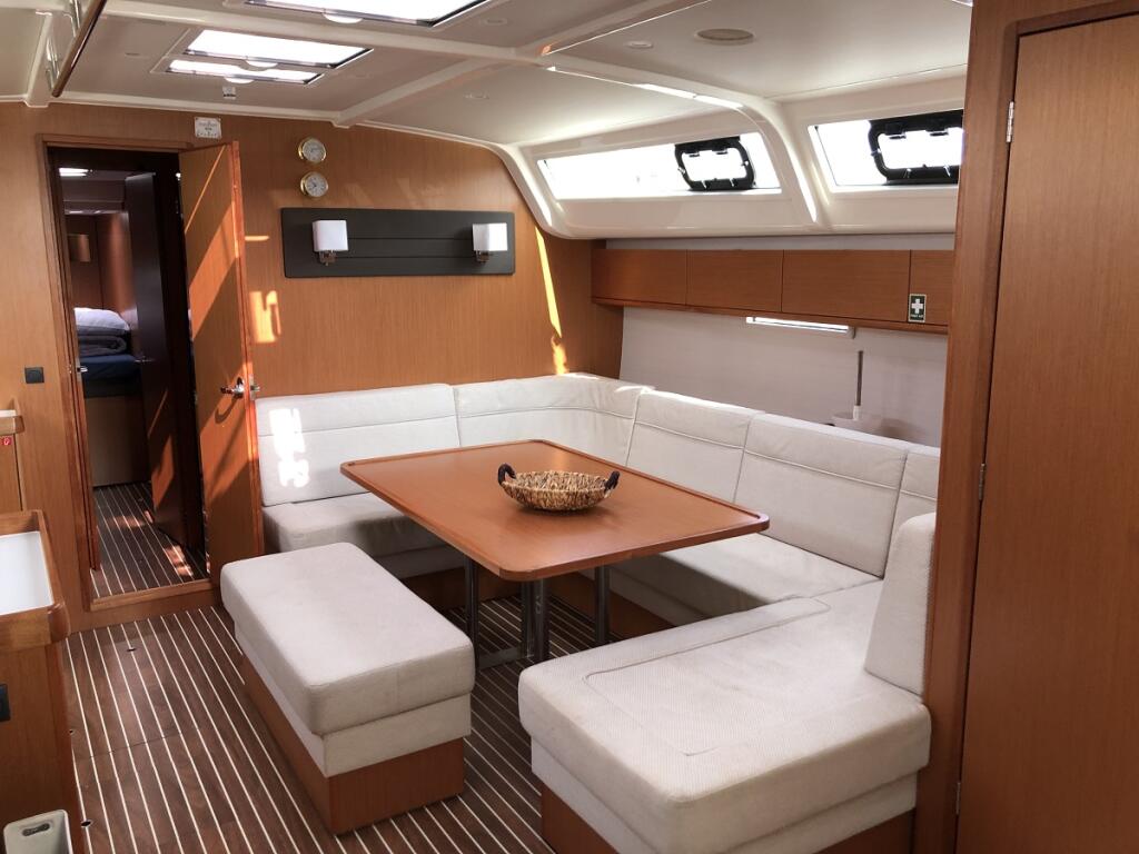 Segelyacht 