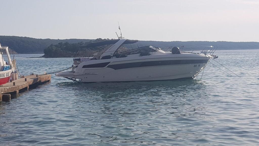 Motoryacht 