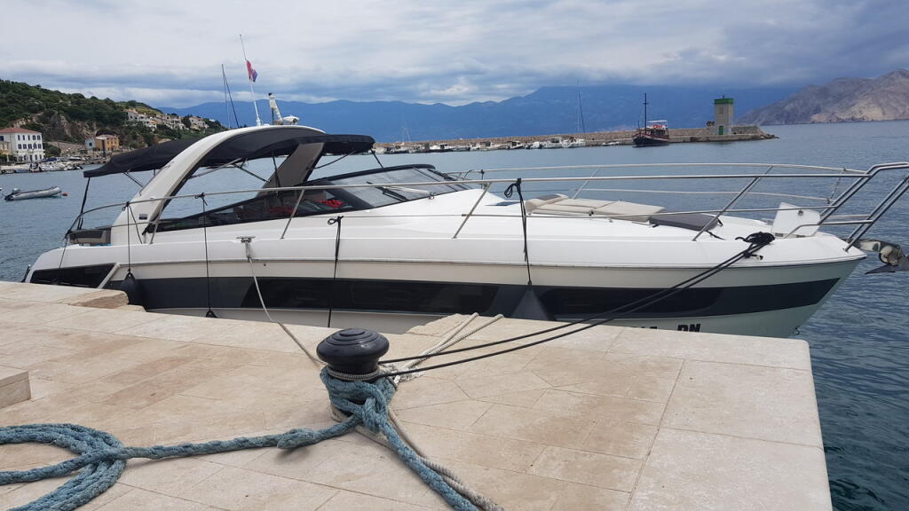 Motoryacht 