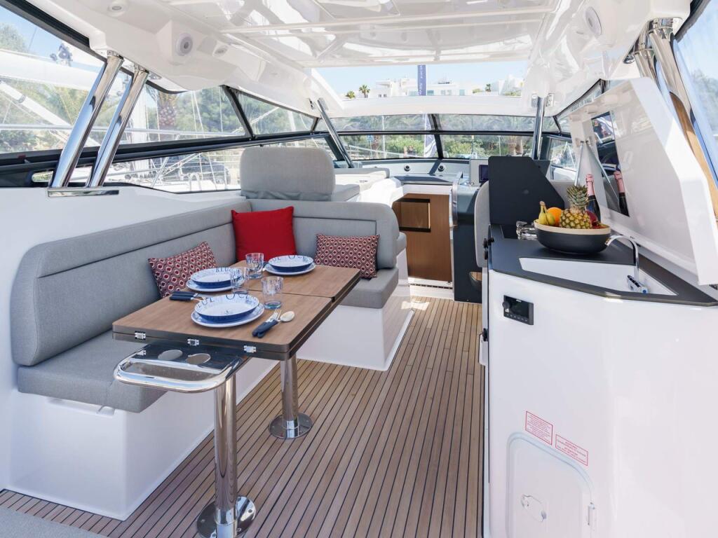 Motoryacht 
