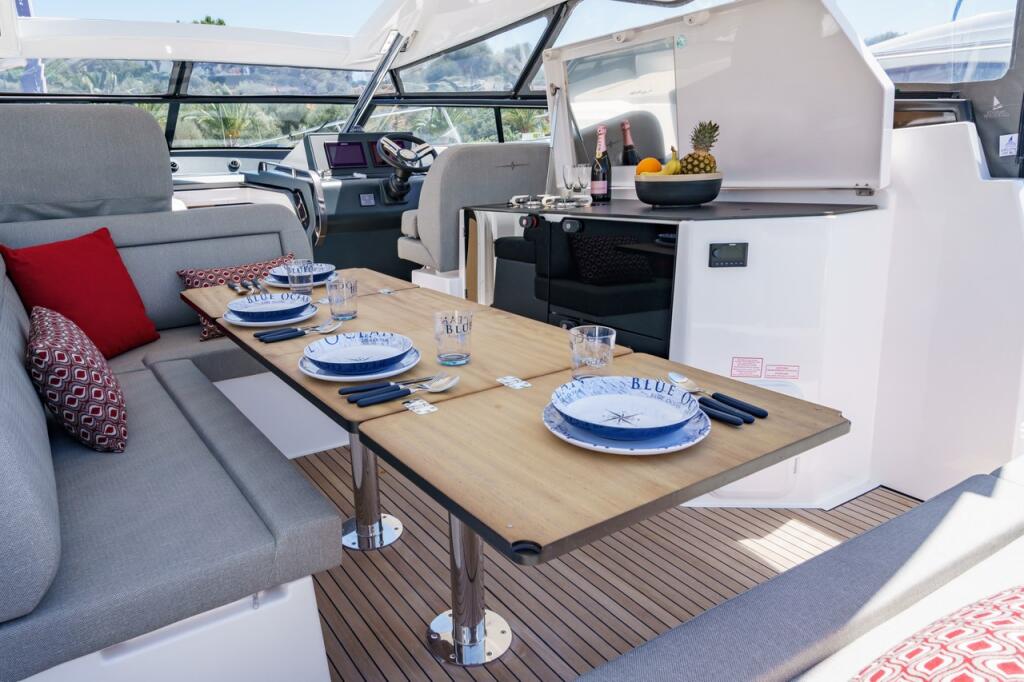 Motoryacht 