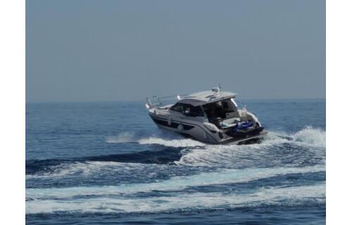 Motoryacht 
