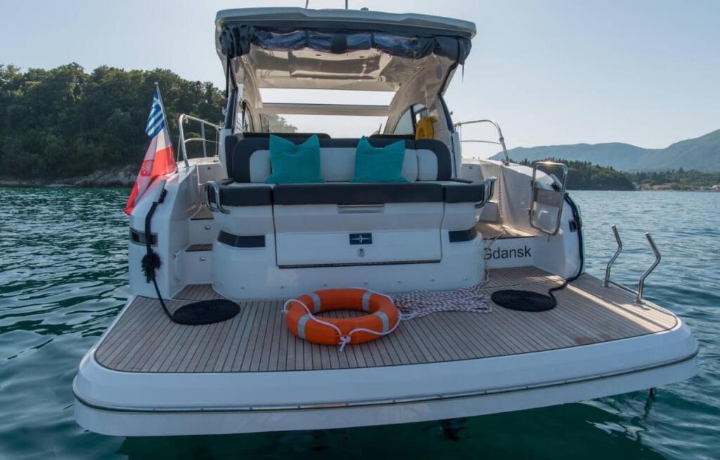 Motoryacht 