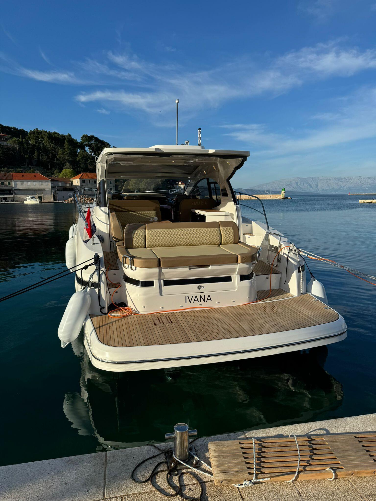 Motoryacht 