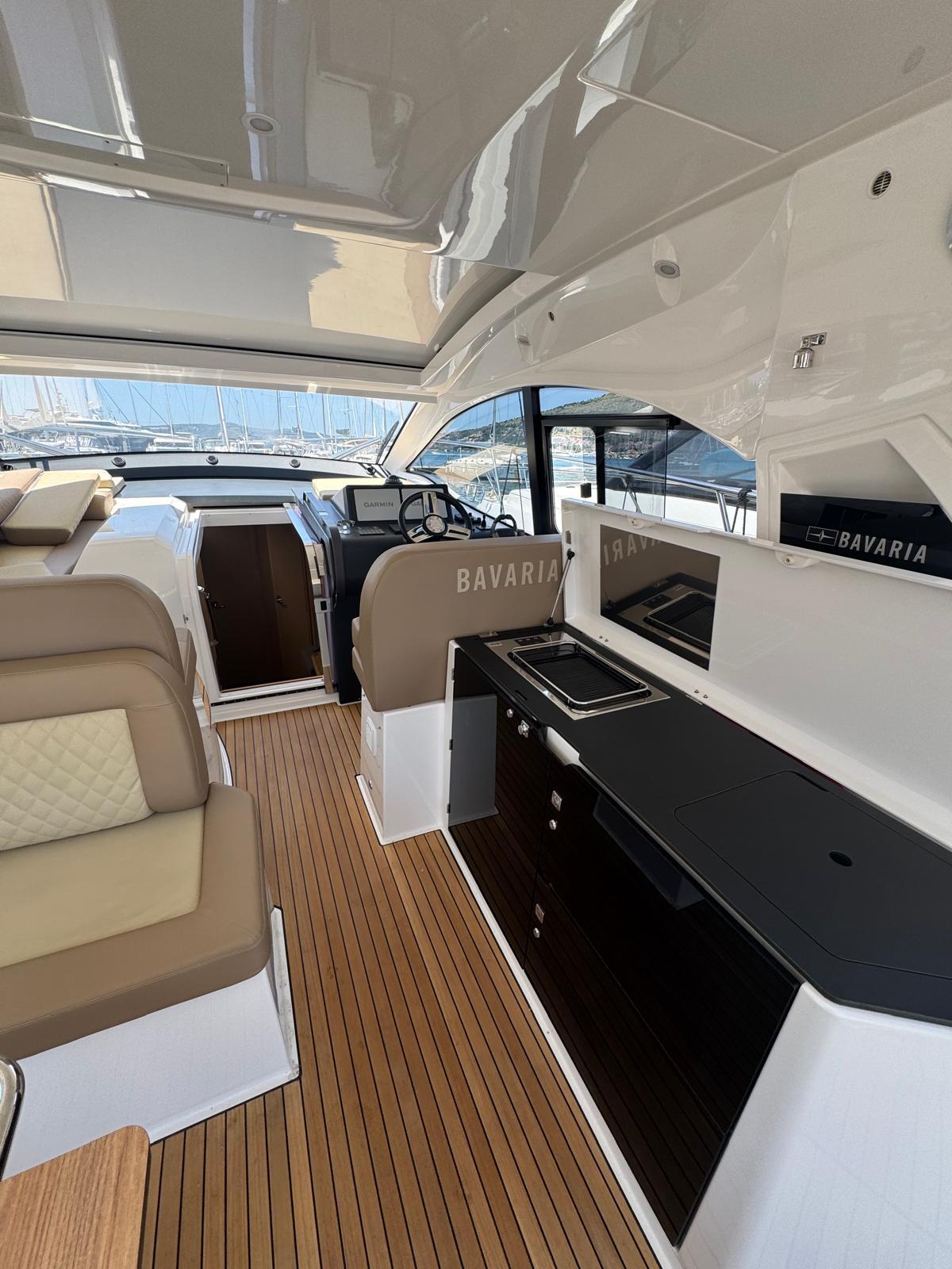 Motoryacht 