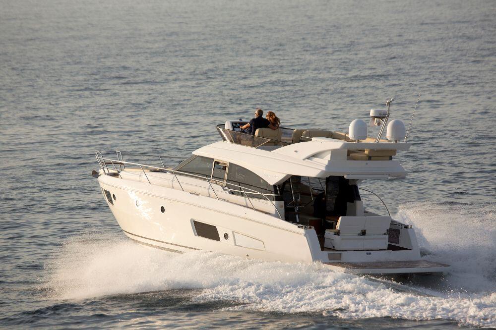 Motoryacht 