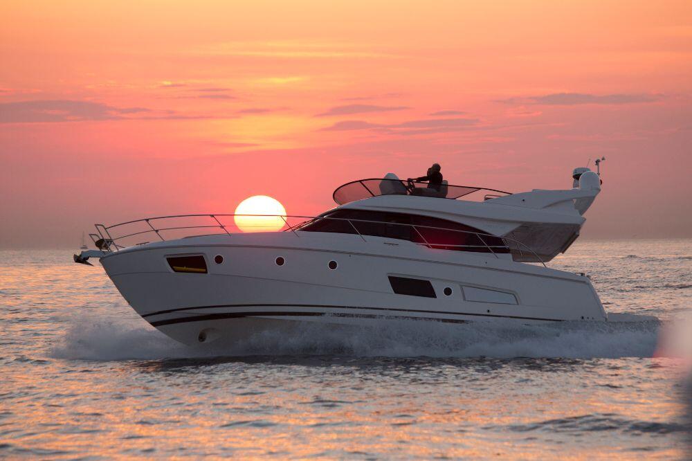 Motoryacht 