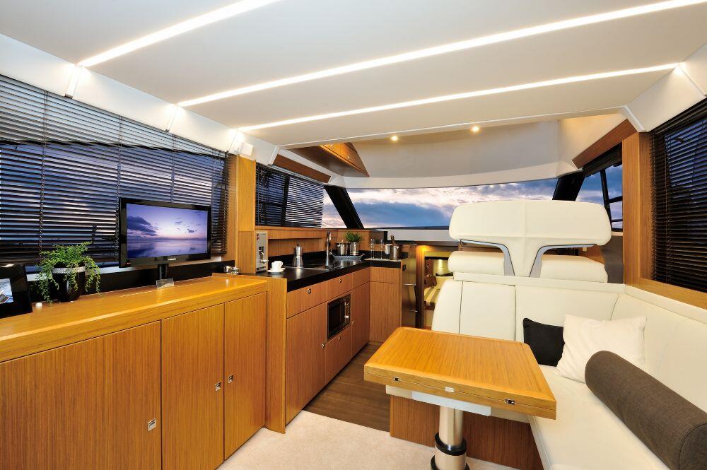 Motoryacht 