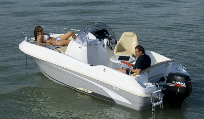 Motorboot 