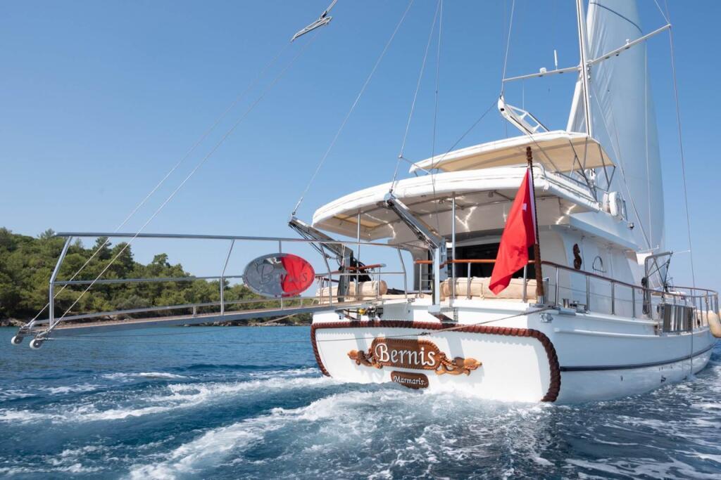 Gulet & Motor Sailer 