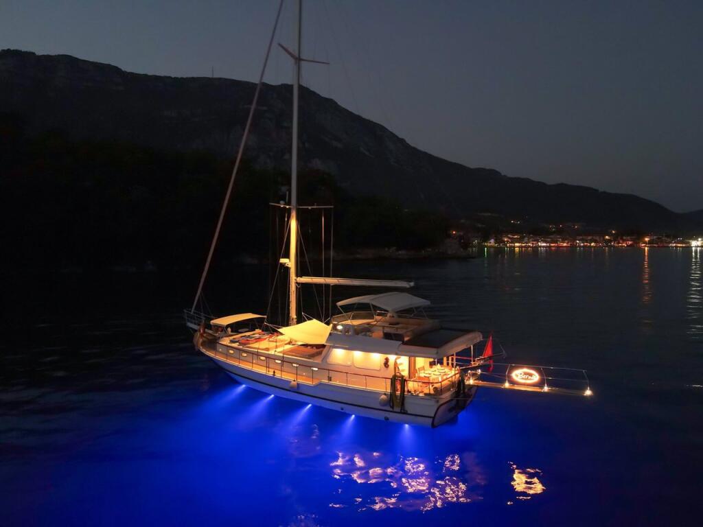 Gulet & Motor Sailer 