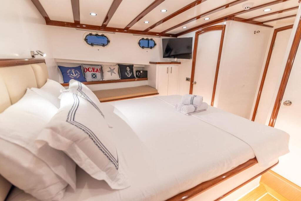 Gulet & Motor Sailer 