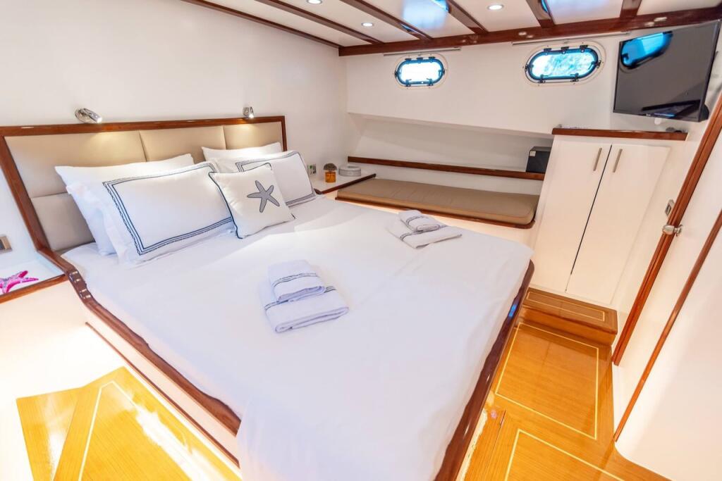 Gulet & Motor Sailer 
