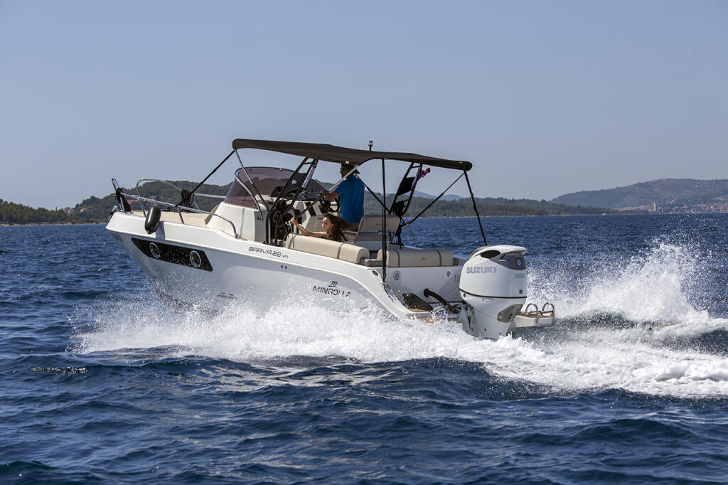 Motor boat 