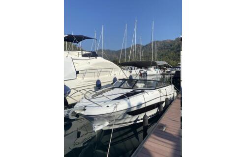 Barco a motor 